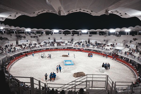 Unbeatable Hydration Hacks for Endurance Athletes: Crucial Tips to Avoid Dehydration